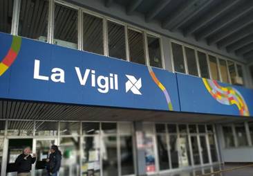 La hist&oacute;rica Biblioteca Vigil de Rosario advierte riesgos para la  continuidad de su funcionamiento | Radio Futura FM 90.5